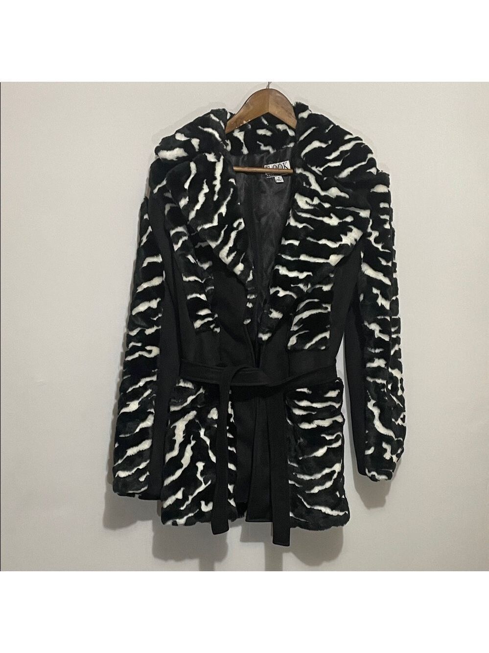 The Look Randolph Duke Zebra Print Women's Coat Sz Medium